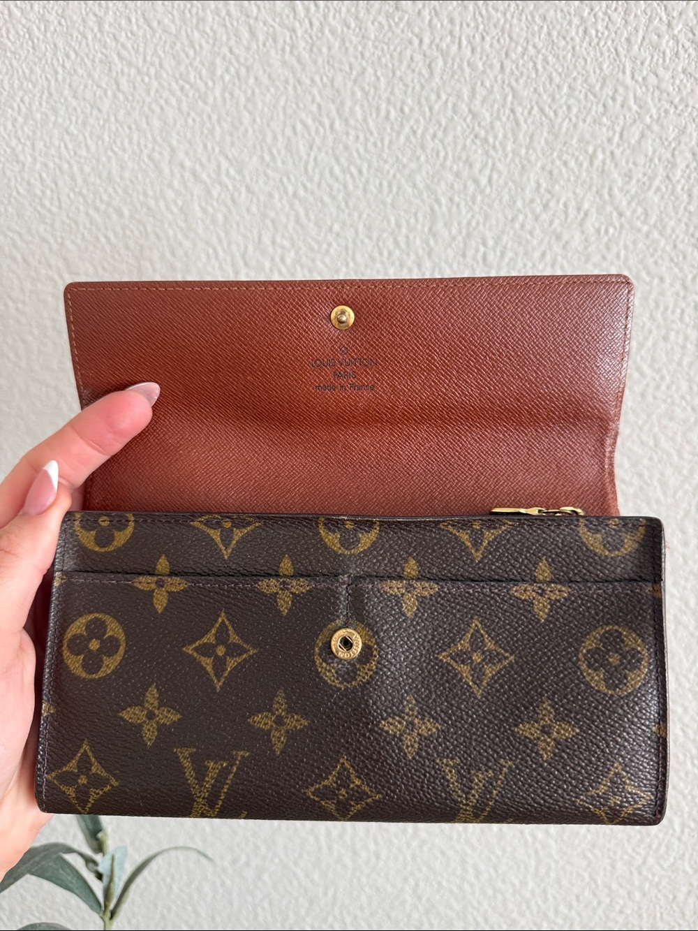 LOUIS VUITTON MONOGRAM SARAH WALLET authentic - Picture 6 of 12
